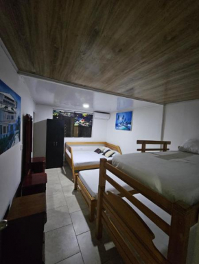 Hostal Shangiovys